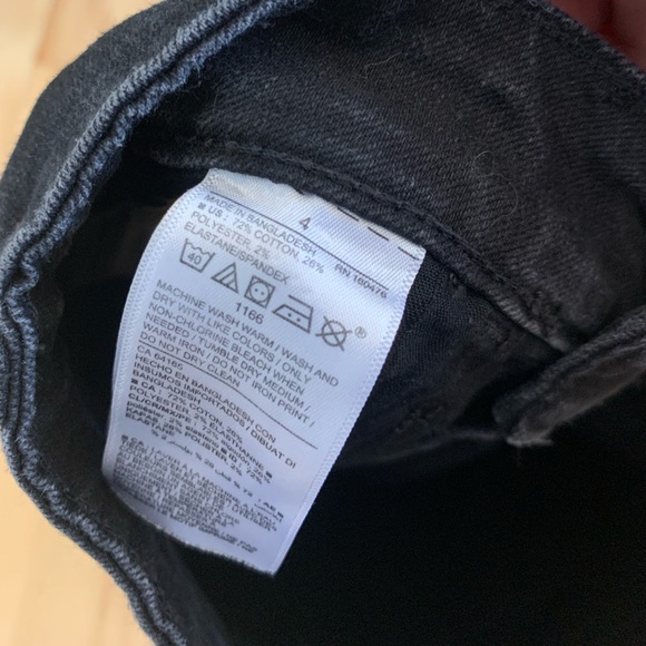 Old Navy black denim shorts size 4 - Picture 4 of 6